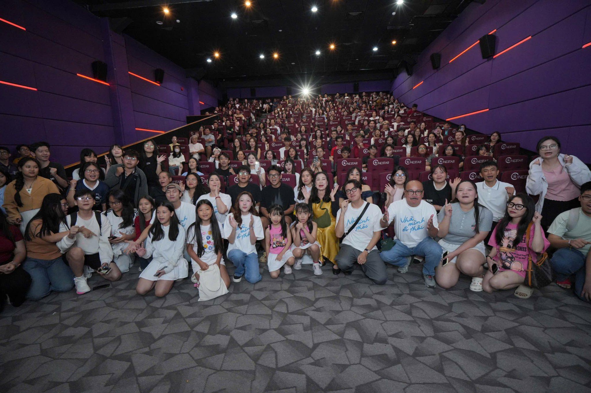 Nh&agrave; m&igrave;nh đi th&ocirc;i - bộ phim h&agrave;nh tr&igrave;nh du lịch gia đ&igrave;nh m&ugrave;a xu&acirc;n m&agrave; bạn kh&ocirc;ng thể bỏ lỡ- Ảnh 6.