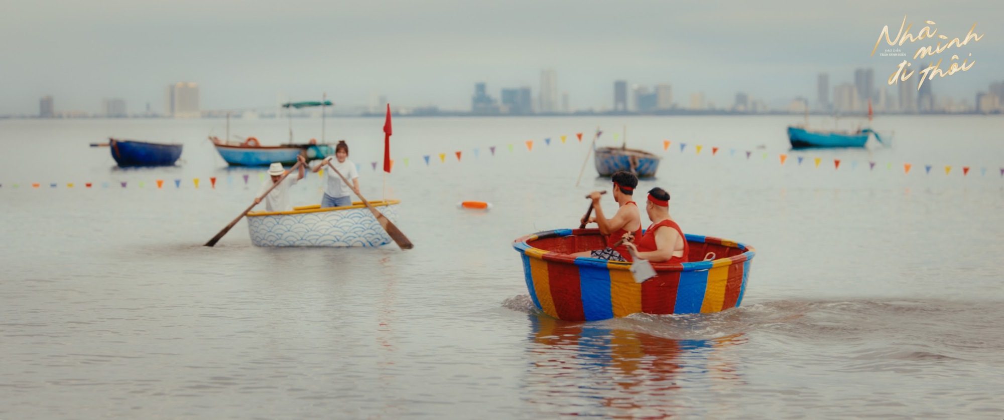 Nh&agrave; m&igrave;nh đi th&ocirc;i - bộ phim h&agrave;nh tr&igrave;nh du lịch gia đ&igrave;nh m&ugrave;a xu&acirc;n m&agrave; bạn kh&ocirc;ng thể bỏ lỡ- Ảnh 9.