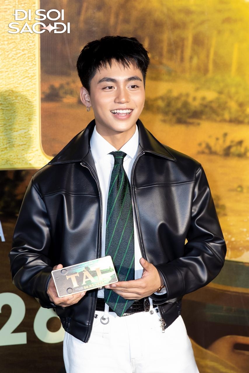 Thảm đỏ HOT nhất h&ocirc;m nay: Mỹ T&acirc;m - Mai T&agrave;i Phến mắc c&ocirc;ng khai lắm rồi, Noo Phước Thịnh - MONO so k&egrave; visual tưng bừng- Ảnh 6.