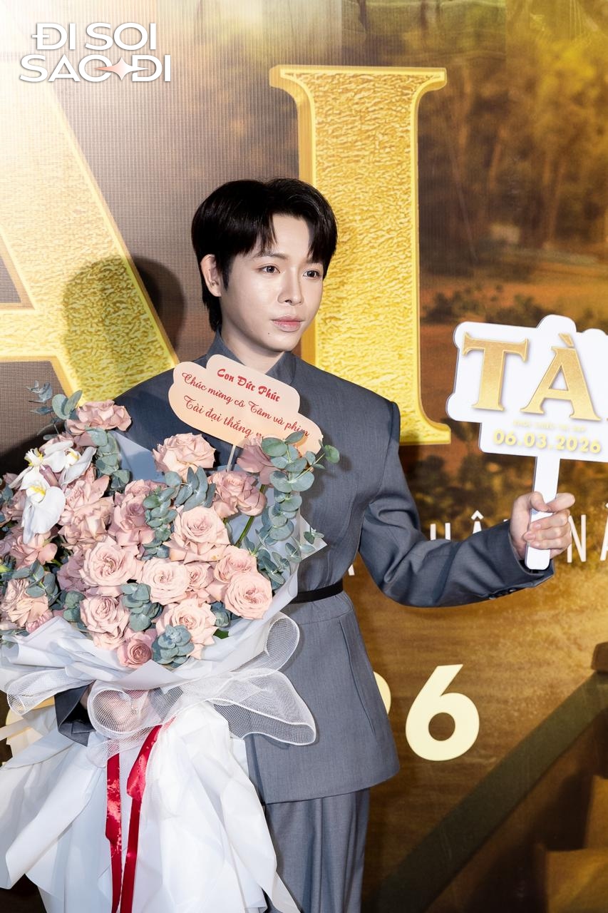 Thảm đỏ HOT nhất h&ocirc;m nay: Mỹ T&acirc;m - Mai T&agrave;i Phến mắc c&ocirc;ng khai lắm rồi, Noo Phước Thịnh - MONO so k&egrave; visual tưng bừng- Ảnh 13.