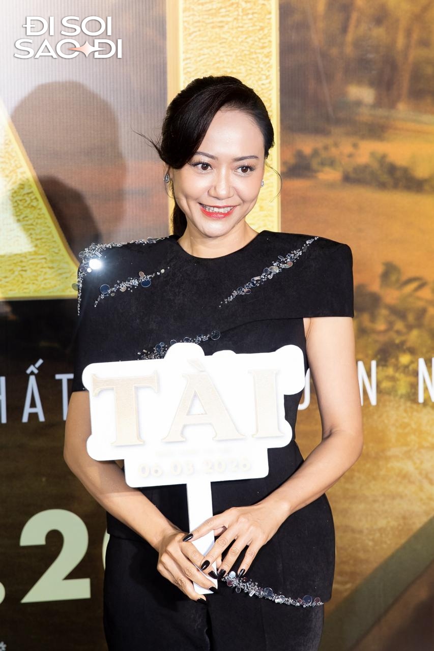 Thảm đỏ HOT nhất h&ocirc;m nay: Mỹ T&acirc;m - Mai T&agrave;i Phến mắc c&ocirc;ng khai lắm rồi, Noo Phước Thịnh - MONO so k&egrave; visual tưng bừng- Ảnh 8.