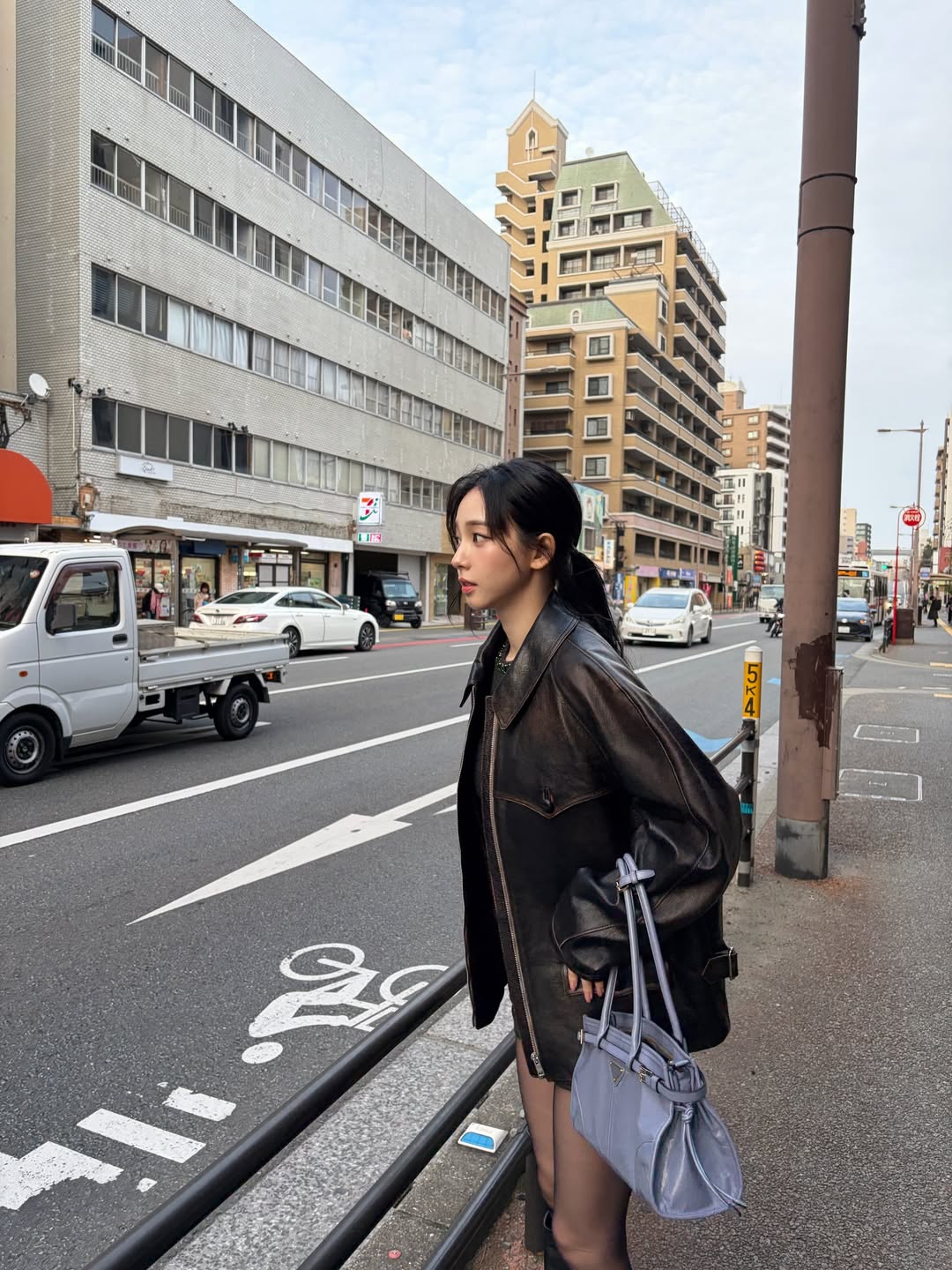 Kh&ocirc;ng tin mỹ nh&acirc;n n&agrave;y l&agrave; con người, v&igrave; vẻ đẹp v&ocirc; thực như AI: Đến style cũng đỉnh th&ocirc;i nh&eacute;- Ảnh 6.