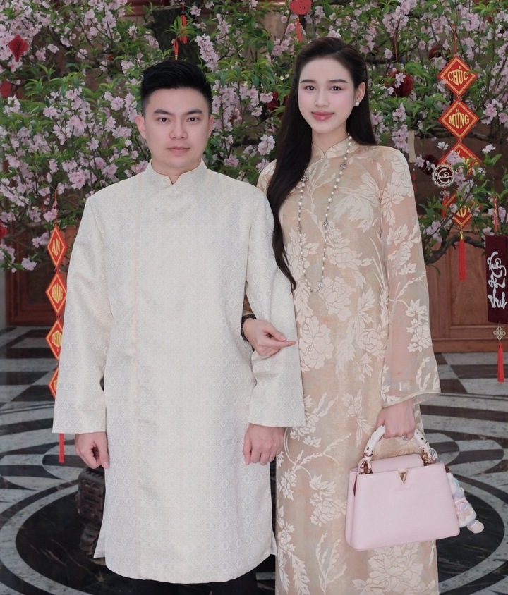 Học vấn chồng thiếu gia của 2 hoa hậu Việt Nam nổi tiếng- Ảnh 4.