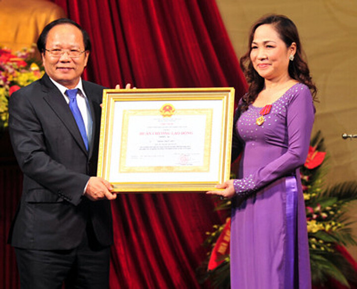 Nữ nghệ sĩ s&acirc;n khấu duy nhất ứng cử đại biểu Quốc hội kho&aacute; XVI- Ảnh 3.