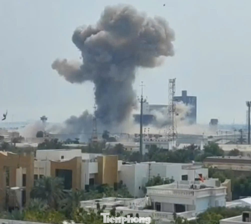 Lao động Việt ở Dubai: 'T&ecirc;n lửa nổ như bắp rang tr&ecirc;n trời'- Ảnh 1.