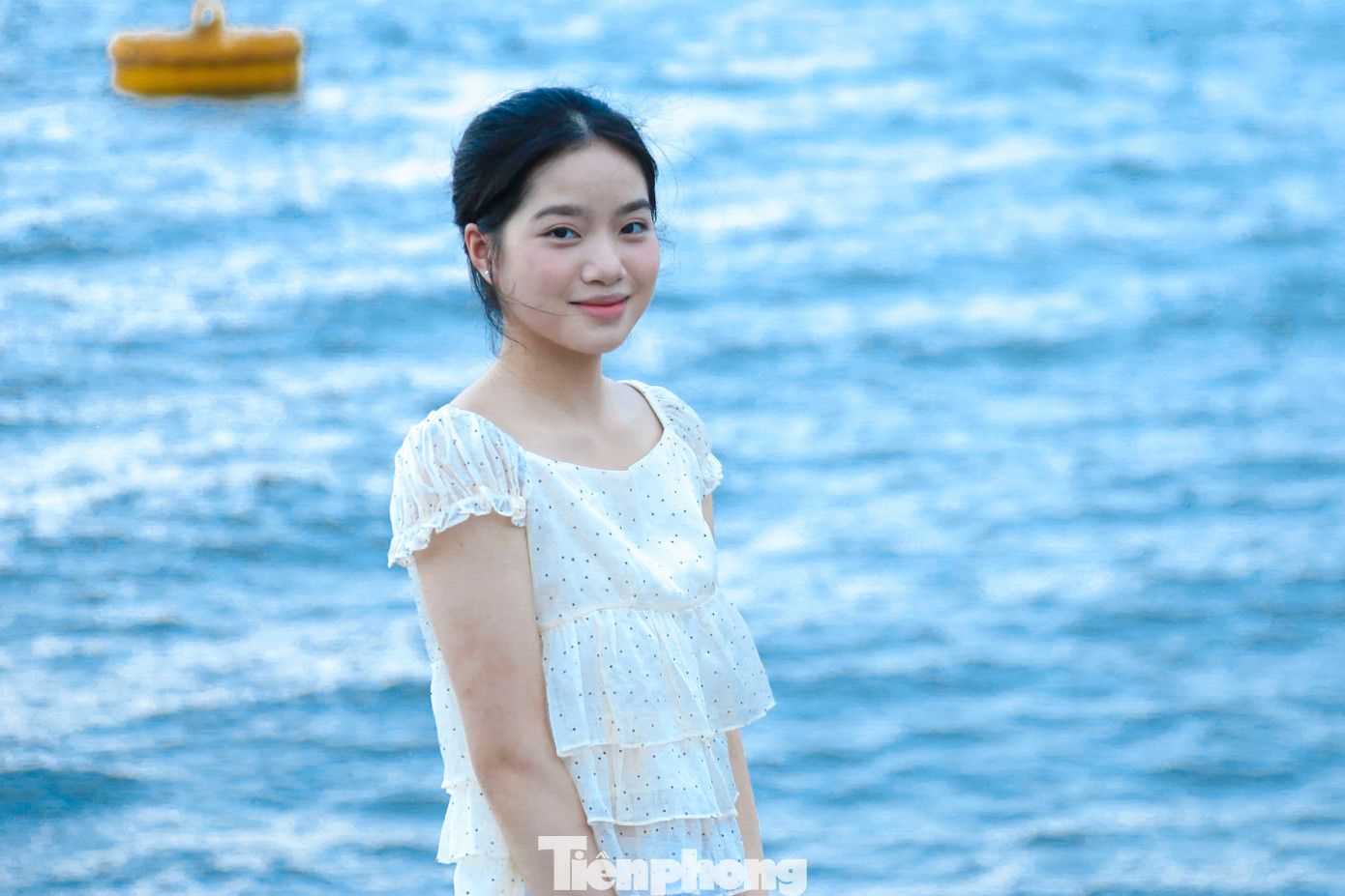 Giới trẻ đổ về tọa độ 'sống ảo' mới dưới ch&acirc;n đ&egrave;o Hải V&acirc;n- Ảnh 8.