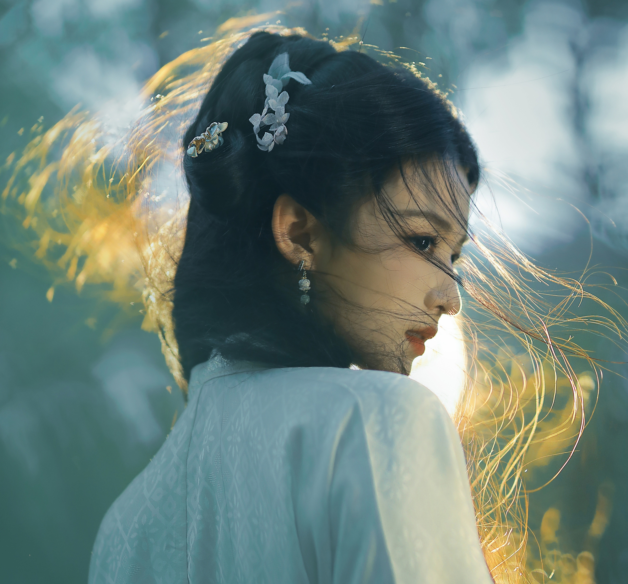 ''Tiểu Lưu Diệc Phi'' da trắng mịn kh&ocirc;ng t&igrave; vết, mềm mọng collagen bất chấp thường xuy&ecirc;n trang điểm đậm nhờ mẹo phục hồi da vạn người nổi tiếng đều m&ecirc;- Ảnh 8.