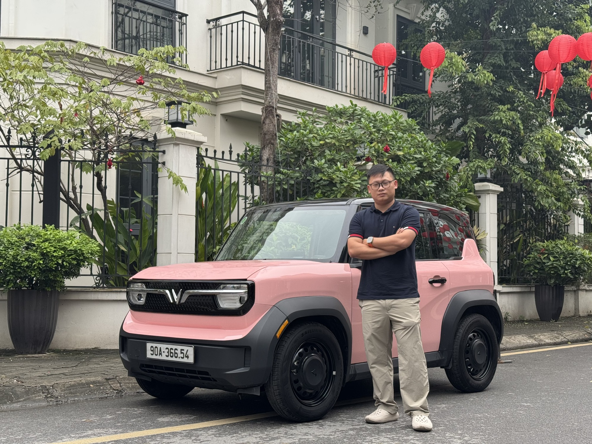 Chạy 4.000km/th&aacute;ng, chủ xe VinFast VF 3: &lsquo;Xe điện giờ tiện như xe xăng, đ&atilde; thử cung H&agrave; Nội-Huế ngon l&agrave;nh&rsquo;- Ảnh 1.