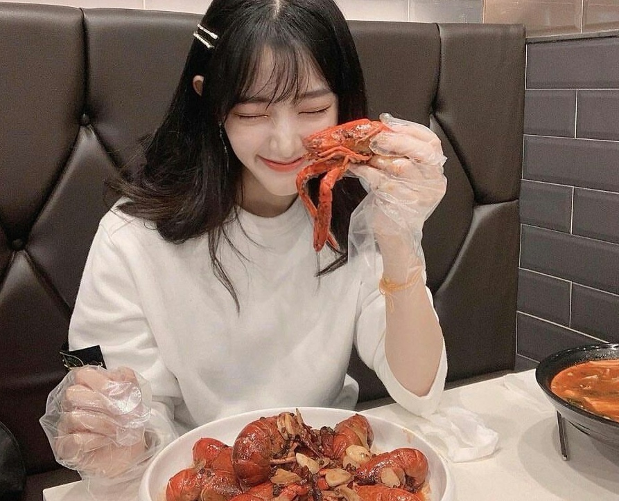 Nhiều người KH&Ocirc;NG BIẾT: 4 thực phẩm đừng "dại" m&agrave; ăn c&ugrave;ng hải sản, đường đến bệnh viện rất gần!- Ảnh 4.