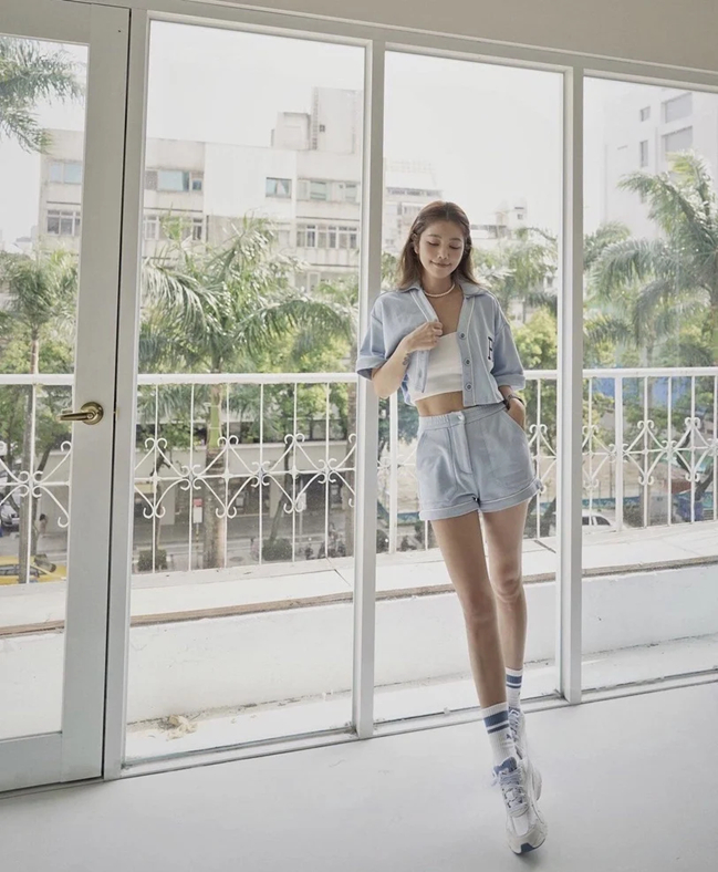 Nh&agrave; thiết kế 51 tuổi vẫn trẻ trung như thiếu nữ, h&eacute; lộ 10 th&oacute;i quen chống l&atilde;o h&oacute;a để duy tr&igrave; v&oacute;c d&aacute;ng v&agrave; l&agrave;n da- Ảnh 3.