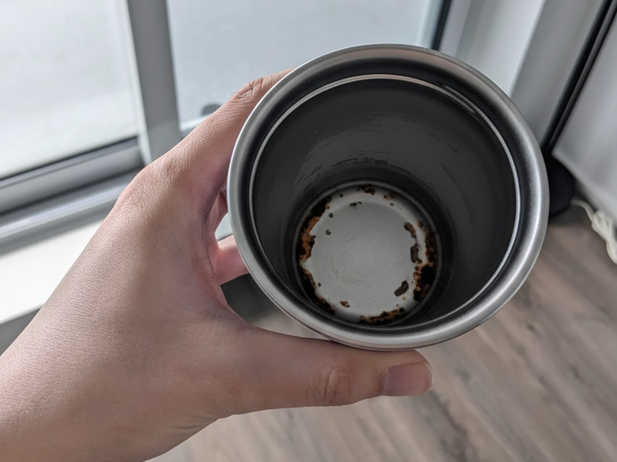 4 loại cốc dễ "ph&aacute; thận", hại n&atilde;o v&igrave; giấu vi nhựa, kim loại nặng: B&aacute;c sĩ cảnh b&aacute;o "đừng đựng nước n&oacute;ng"- Ảnh 4.