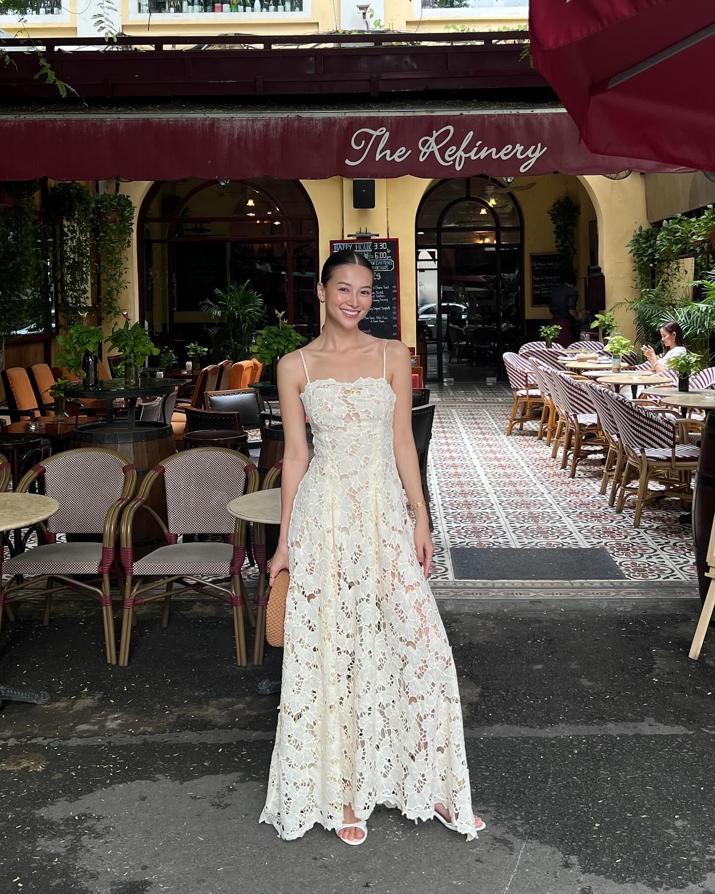 Khen m&atilde;i kh&ocirc;ng thấy đủ style mặc v&aacute;y m&ugrave;a h&egrave; xinh ngất ng&acirc;y của một mỹ nh&acirc;n- Ảnh 4.