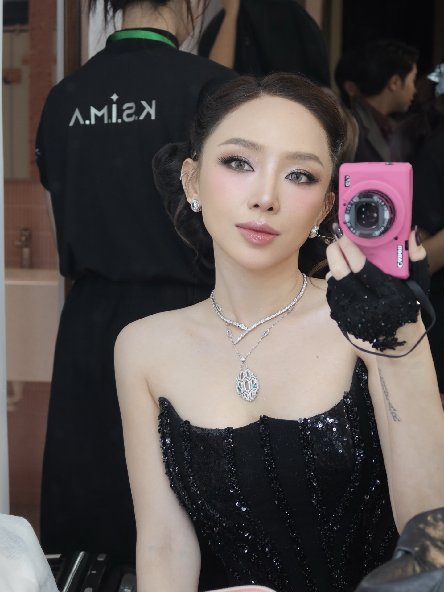 "T&oacute;c Ti&ecirc;n ổn hay cố tỏ ra l&agrave; m&igrave;nh ổn?"- Ảnh 7.