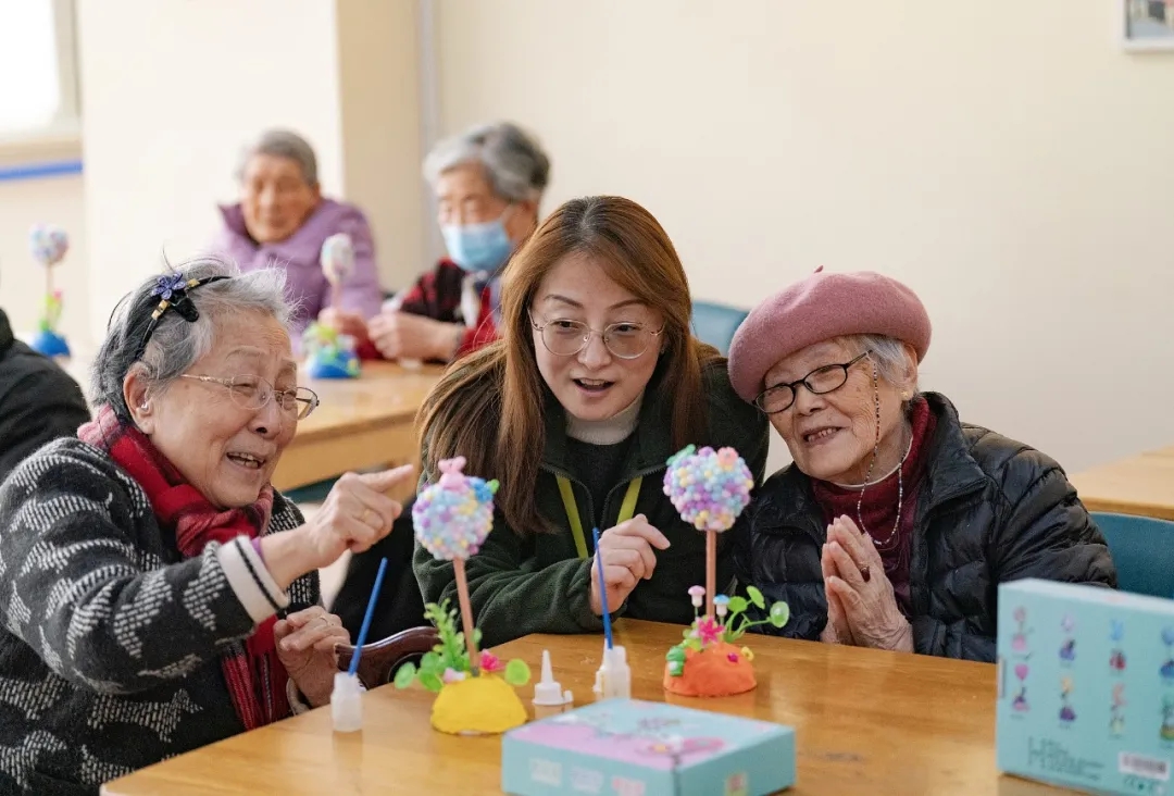 Xuất hiện viện dưỡng l&atilde;o &ldquo;b&aacute;n tr&uacute;&rdquo; cho người cao tuổi ở từ thứ 2 đến thứ 6, cuối tuần về nh&agrave;: Từ 600.000 đồng/ng&agrave;y, "xịn như kh&aacute;ch sạn"- Ảnh 6.