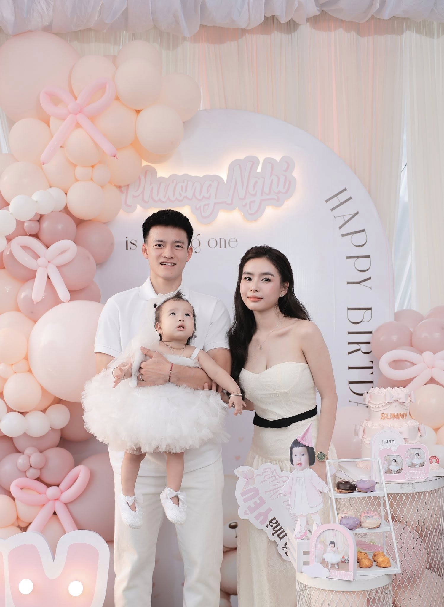 Nhan sắc vợ cầu thủ Thanh Nh&agrave;n g&acirc;y ch&uacute; &yacute;- Ảnh 2.