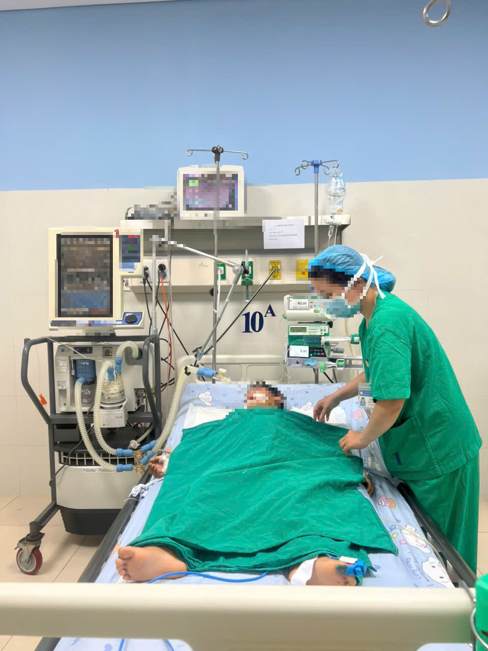 Th&ecirc;m một người ở Đ&agrave; Nẵng nhập viện sau khi ăn c&aacute; ủ chua- Ảnh 1.