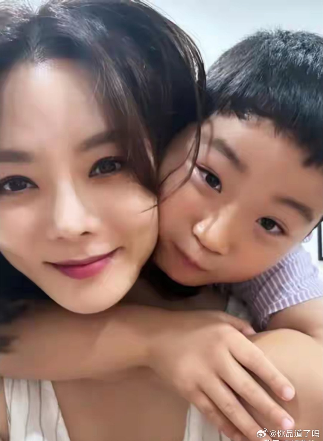 Nhan sắc g&acirc;y sốc của 