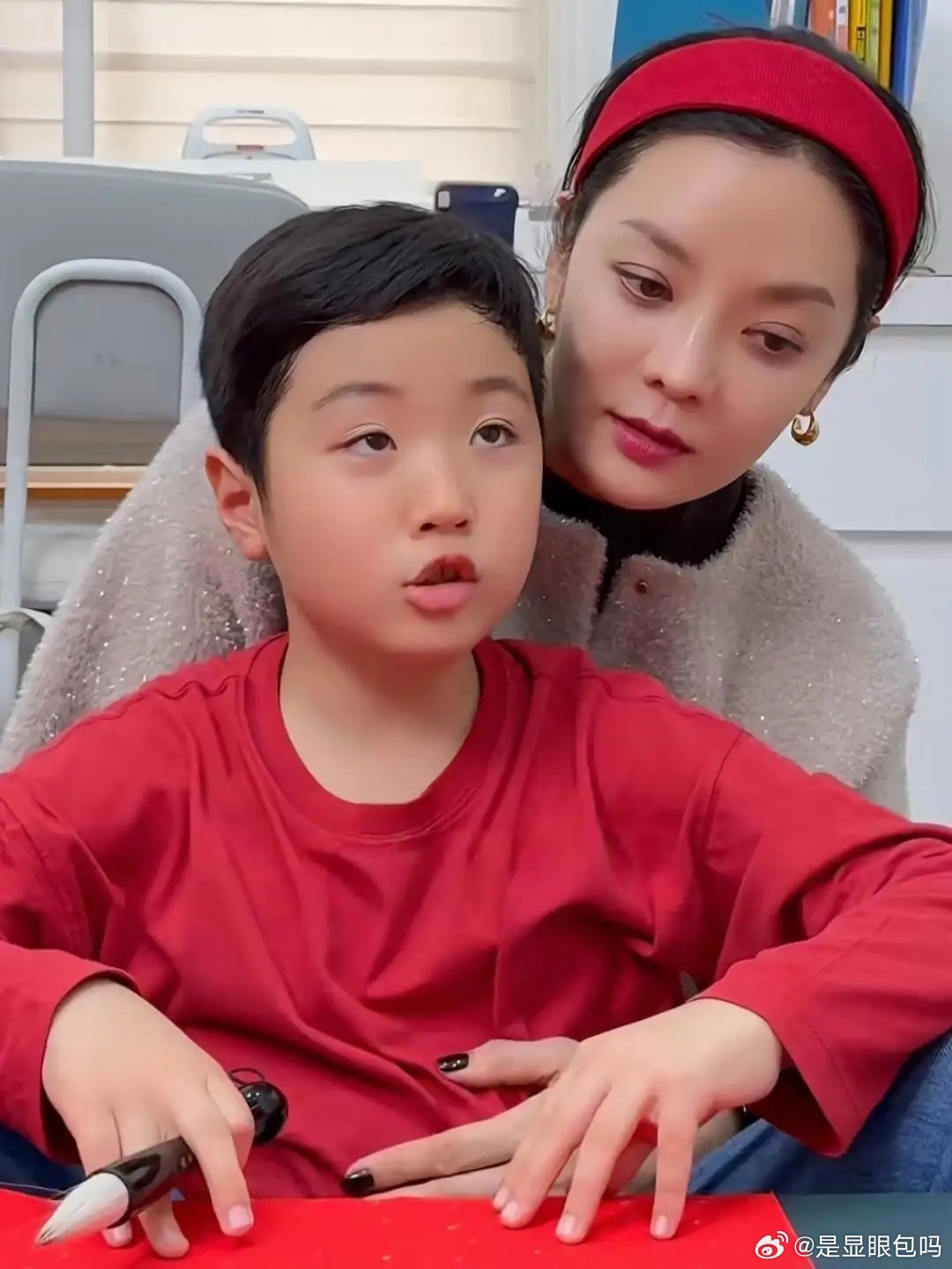 Nhan sắc g&acirc;y sốc của 