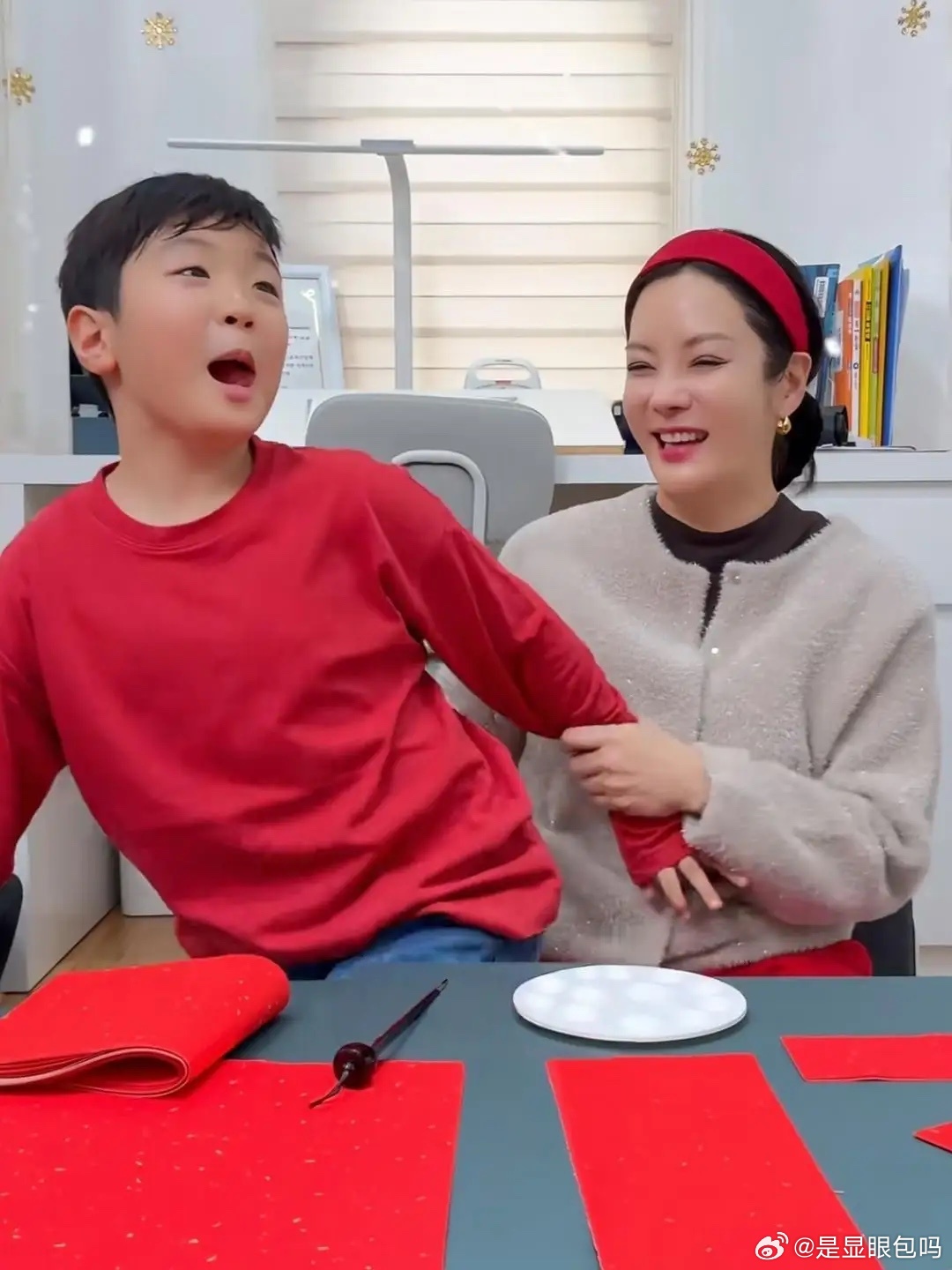 Nhan sắc g&acirc;y sốc của 