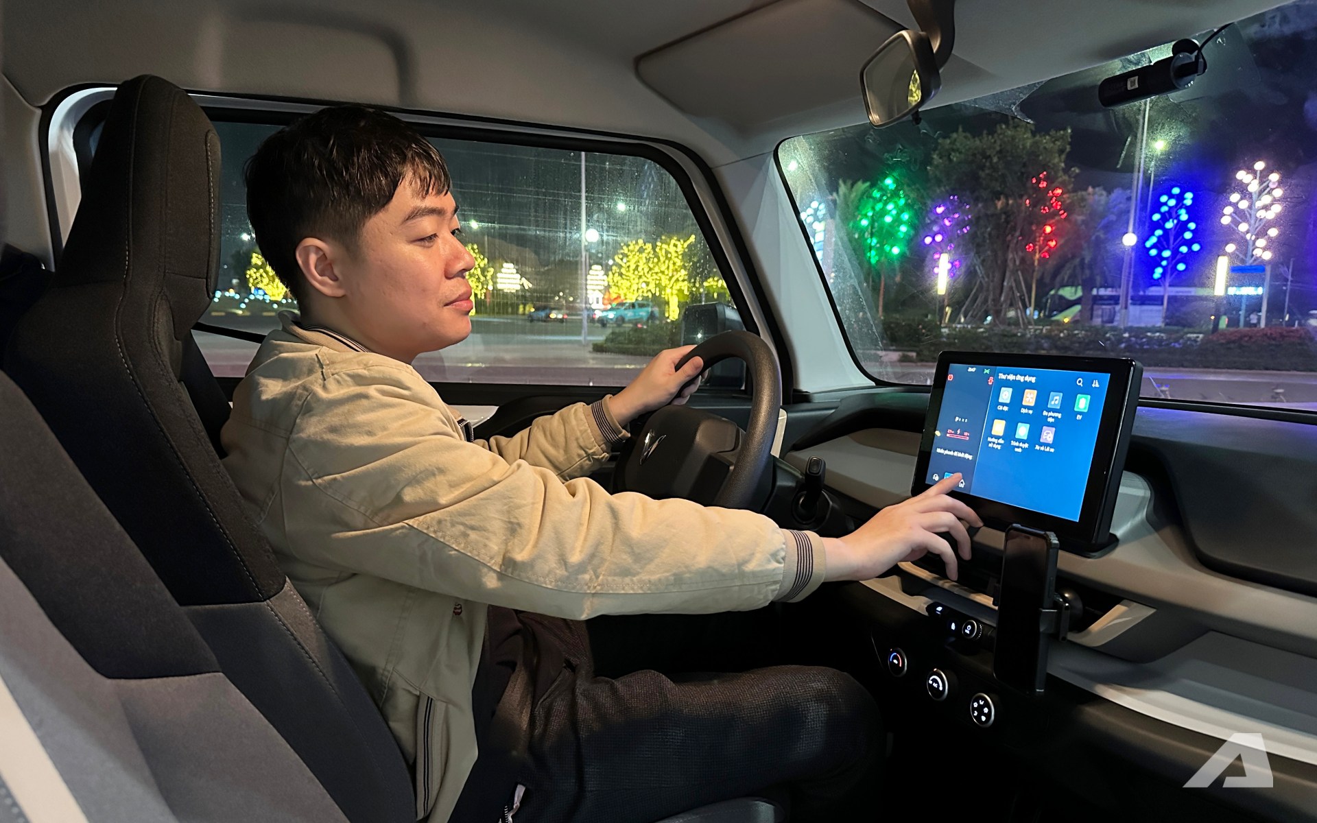 Mua VinFast VF 3 rồi bỏ phủ bụi chiếc Kia Cerato gắn b&oacute; 6 năm, chủ xe chia sẻ: &lsquo;Đỡ stress sau giờ l&agrave;m&rsquo;- Ảnh 5.