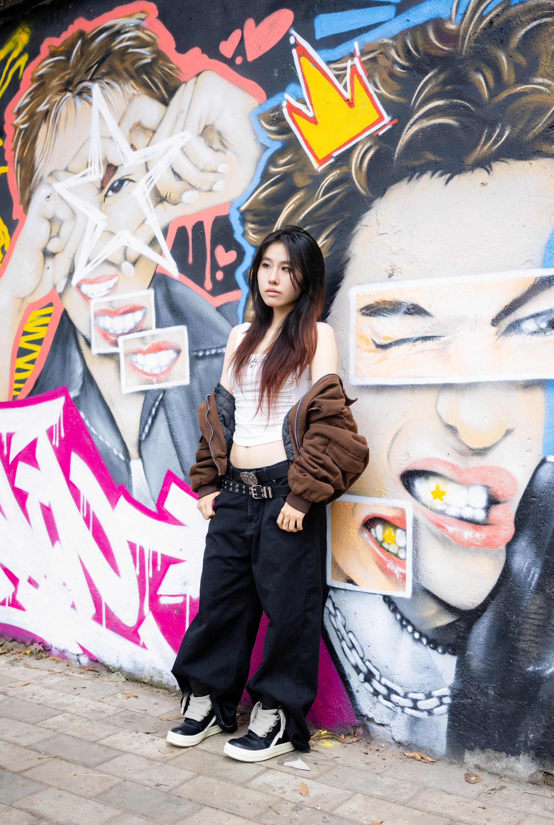 Xuất hiện bức tường vẽ nam thần 1m9 cực xịn giữa H&agrave; Nội, chiều n&agrave;o cũng thấy k&iacute;n đặc n&agrave;ng thơ- Ảnh 14.