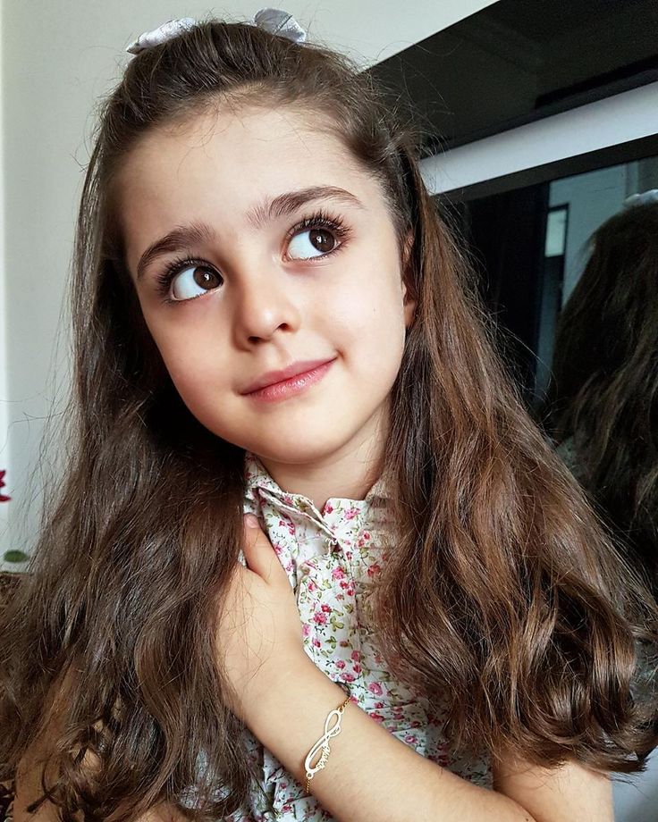 16 năm sau của b&eacute; g&aacute;i đẹp đến mức bố đ&atilde; nghỉ việc để l&agrave;m vệ sĩ ri&ecirc;ng- Ảnh 3.