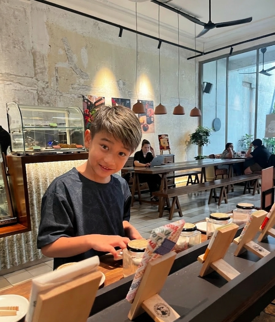 Con ti&ecirc;u x&agrave;i phung ph&iacute;, b&agrave; mẹ TPHCM chỉ d&ugrave;ng 1 "thoả thuận" đơn giản, kết quả THAY ĐỔI NGOẠN MỤC- Ảnh 1.