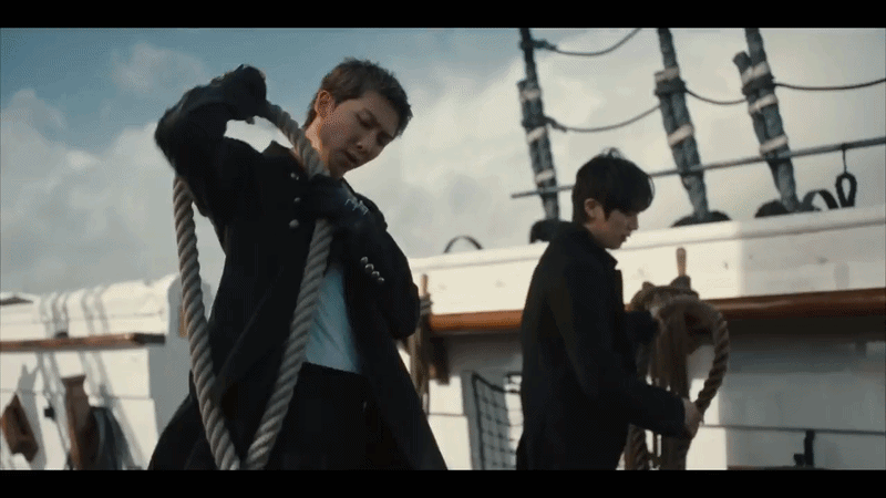 B&aacute;n 1 triệu album trong 10 ph&uacute;t, BTS ngang h&agrave;ng Taylor Swift!- Ảnh 2.