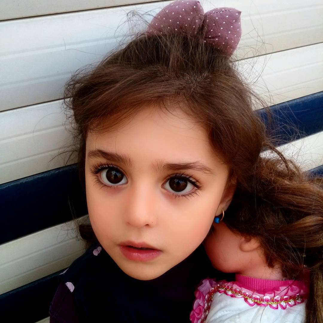 16 năm sau của b&eacute; g&aacute;i đẹp đến mức bố đ&atilde; nghỉ việc để l&agrave;m vệ sĩ ri&ecirc;ng- Ảnh 1.