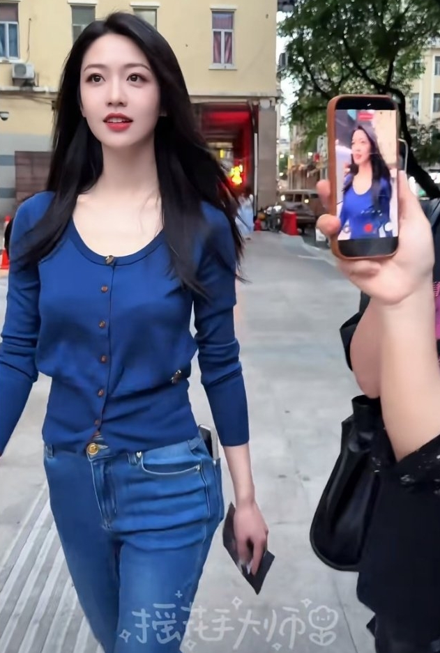 Kh&ocirc;ng thể ch&ecirc; nổi mỹ nh&acirc;n c&oacute; th&acirc;n h&igrave;nh vuốt ve thị gi&aacute;c: Visual x&ocirc; đổ mọi chuẩn mực, ngắm xong chả muốn y&ecirc;u ai- Ảnh 2.