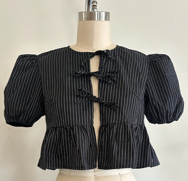 Mỹ nh&acirc;n thấp b&eacute; nhưng mặc g&igrave; cũng tạo trend, g&aacute;i xinh to&agrave;n cầu rủ nhau copy paste- Ảnh 7.