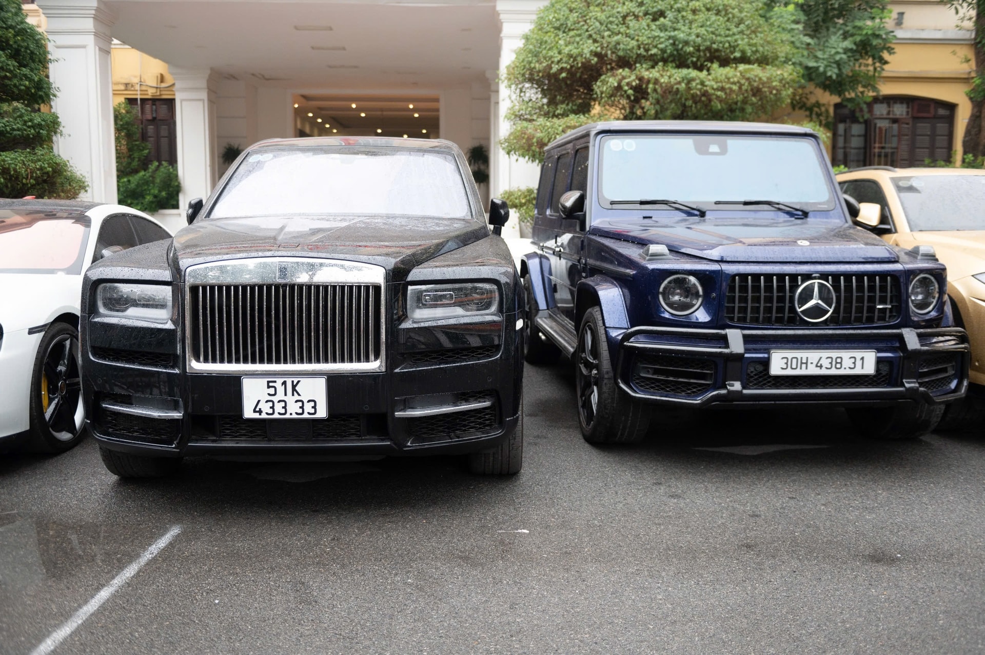 Cận cảnh khối t&agrave;i sản g&acirc;y cho&aacute;ng của Mr Pips: 41 &ocirc; t&ocirc; hạng sang, 45 sổ đỏ, hơn 1.000 miếng v&agrave;ng,... bị k&ecirc; bi&ecirc;n- Ảnh 8.