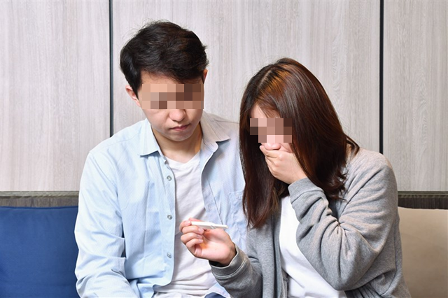 2 lần mang thai đều kh&ocirc;ng giữ được, người phụ nữ được ph&aacute;t hiện trong cơ thể 