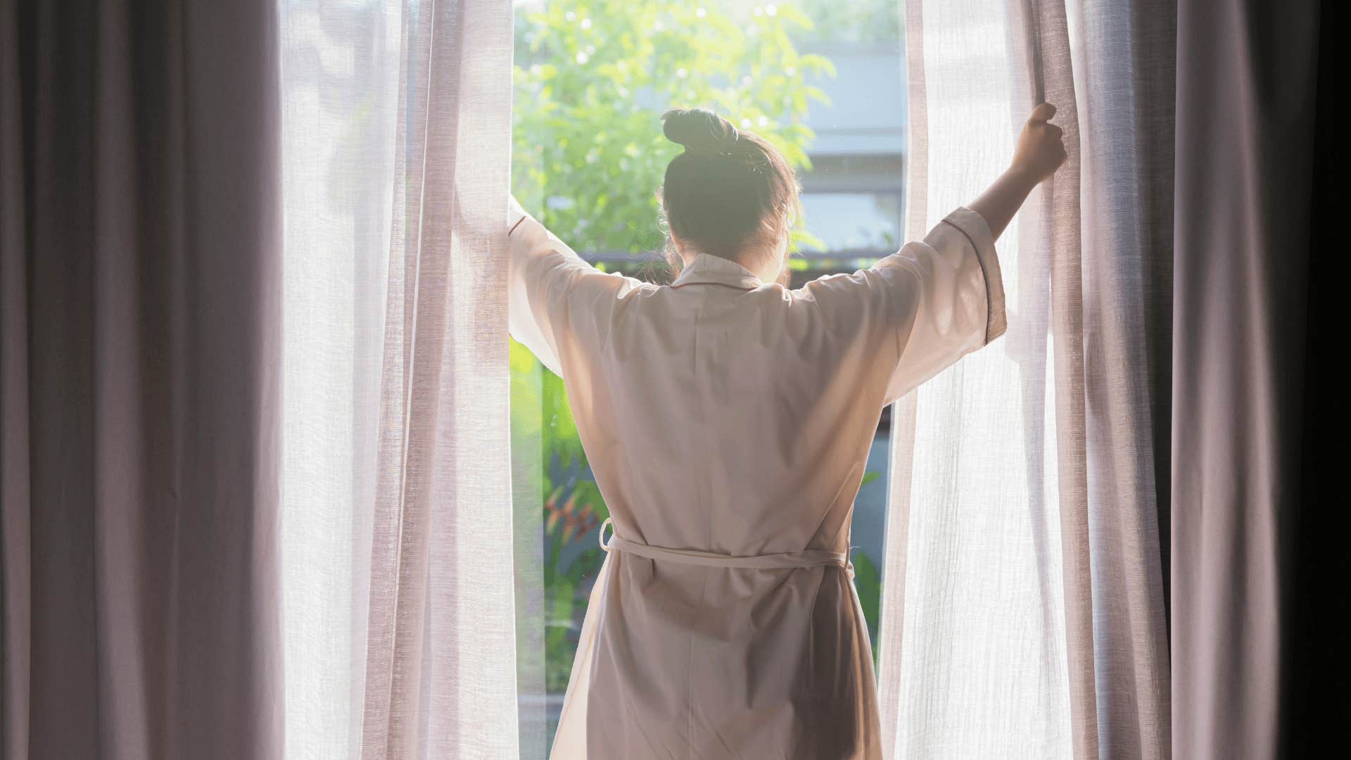 40 tuổi, t&ocirc;i lu&ocirc;n cảm thấy mơ hồ, thiếu động lực cho đến khi tạo cho m&igrave;nh 8 th&oacute;i quen n&agrave;y trong buổi s&aacute;ng, sinh lực dồi d&agrave;o kh&ocirc;ng ngờ- Ảnh 2.