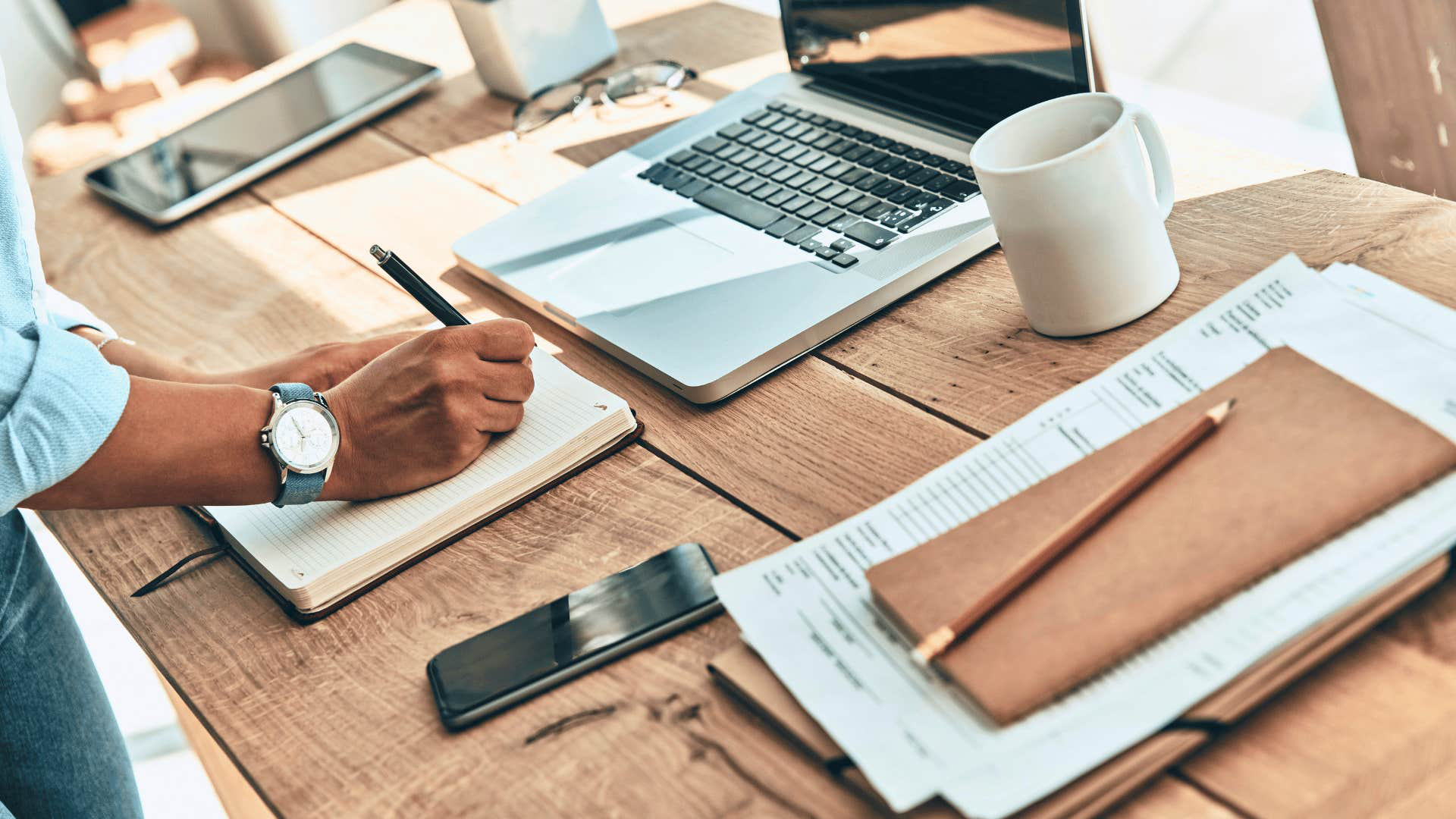 40 tuổi, t&ocirc;i lu&ocirc;n cảm thấy mơ hồ, thiếu động lực cho đến khi tạo cho m&igrave;nh 8 th&oacute;i quen n&agrave;y trong buổi s&aacute;ng, sinh lực dồi d&agrave;o kh&ocirc;ng ngờ- Ảnh 4.