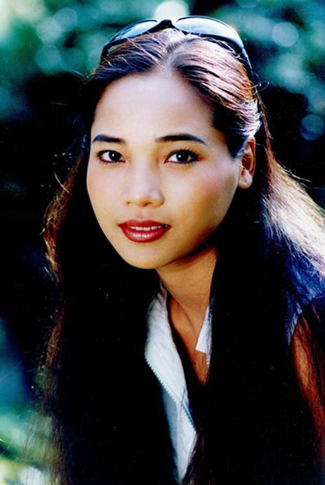 "Dương Lệ B&igrave;nh của Việt Nam" U60 vẫn tươi trẻ, d&aacute;ng thon da mịn, thừa nhận l&agrave;m việc n&agrave;y thường xuy&ecirc;n gi&uacute;p m&igrave;nh trẻ l&acirc;u- Ảnh 1.