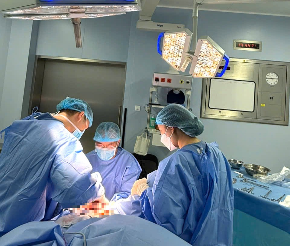 V&igrave; sao nhiều qu&yacute; &ocirc;ng cao to, sinh l&iacute; mạnh vẫn đối mặt nguy cơ kh&oacute; c&oacute; con?- Ảnh 1.