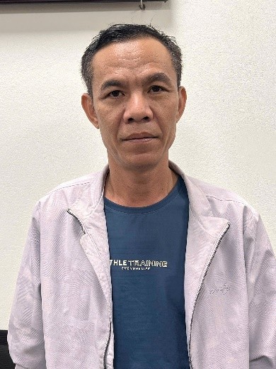 Nh&oacute;m 4 đối tượng lừa b&aacute;n &ldquo;thi&ecirc;n thạch&rdquo; giả, chiếm đoạt 11 tỷ đồng của người phụ nữ- Ảnh 2.