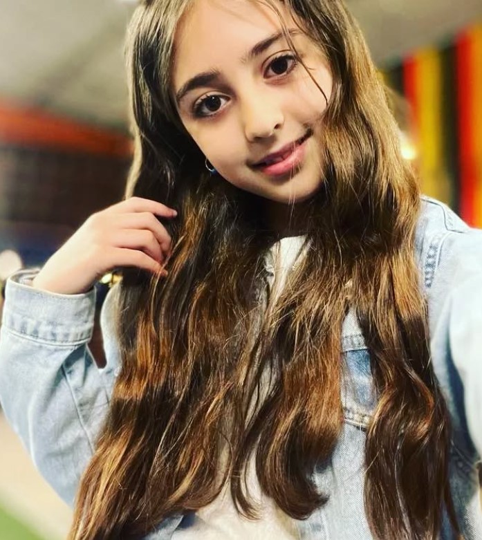 16 năm sau của b&eacute; g&aacute;i đẹp đến mức bố đ&atilde; nghỉ việc để l&agrave;m vệ sĩ ri&ecirc;ng- Ảnh 11.