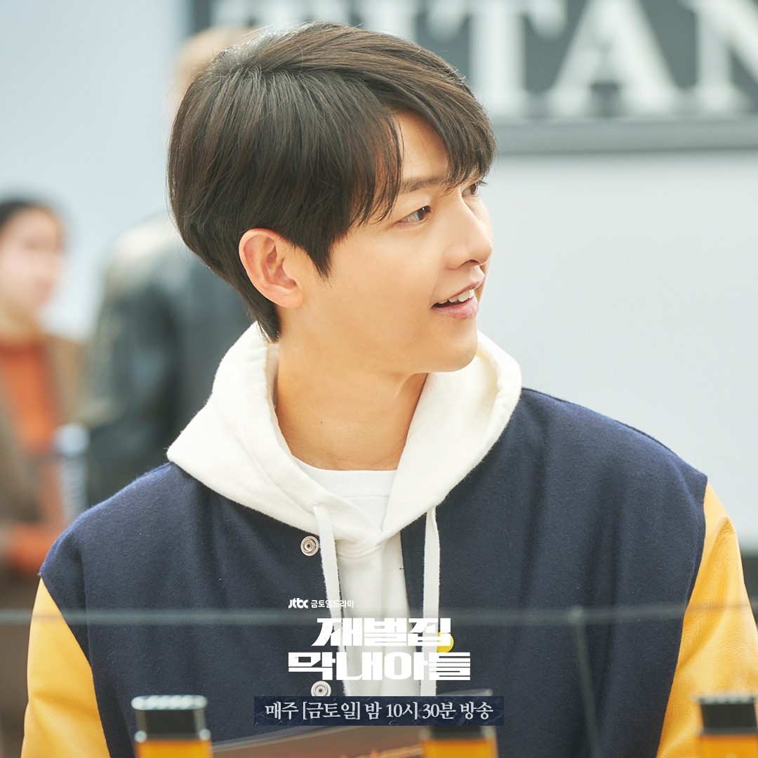 Đẹp như Song Hye Kyo v&agrave; IU cũng kh&ocirc;ng c&ograve;n cửa &ldquo;cưa sừng l&agrave;m ngh&eacute;&rdquo;- Ảnh 5.