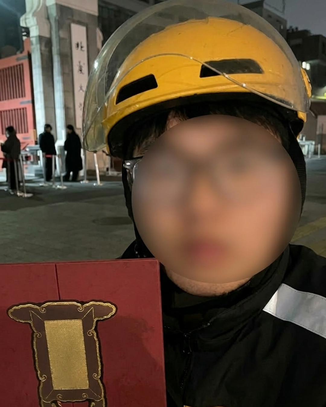 Sự thật sau hashtag "Thạc sĩ, tiến sĩ l&agrave;m shipper giao đồ ăn" g&acirc;y b&atilde;o- Ảnh 1.