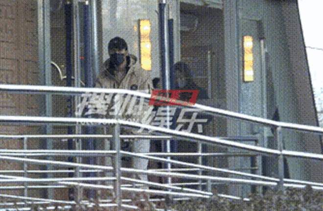 Hoảng hốt kh&ocirc;ng nhận ra trai đẹp gen Z sau khi c&oacute; con với nữ đại gia 1 đời chồng- Ảnh 5.