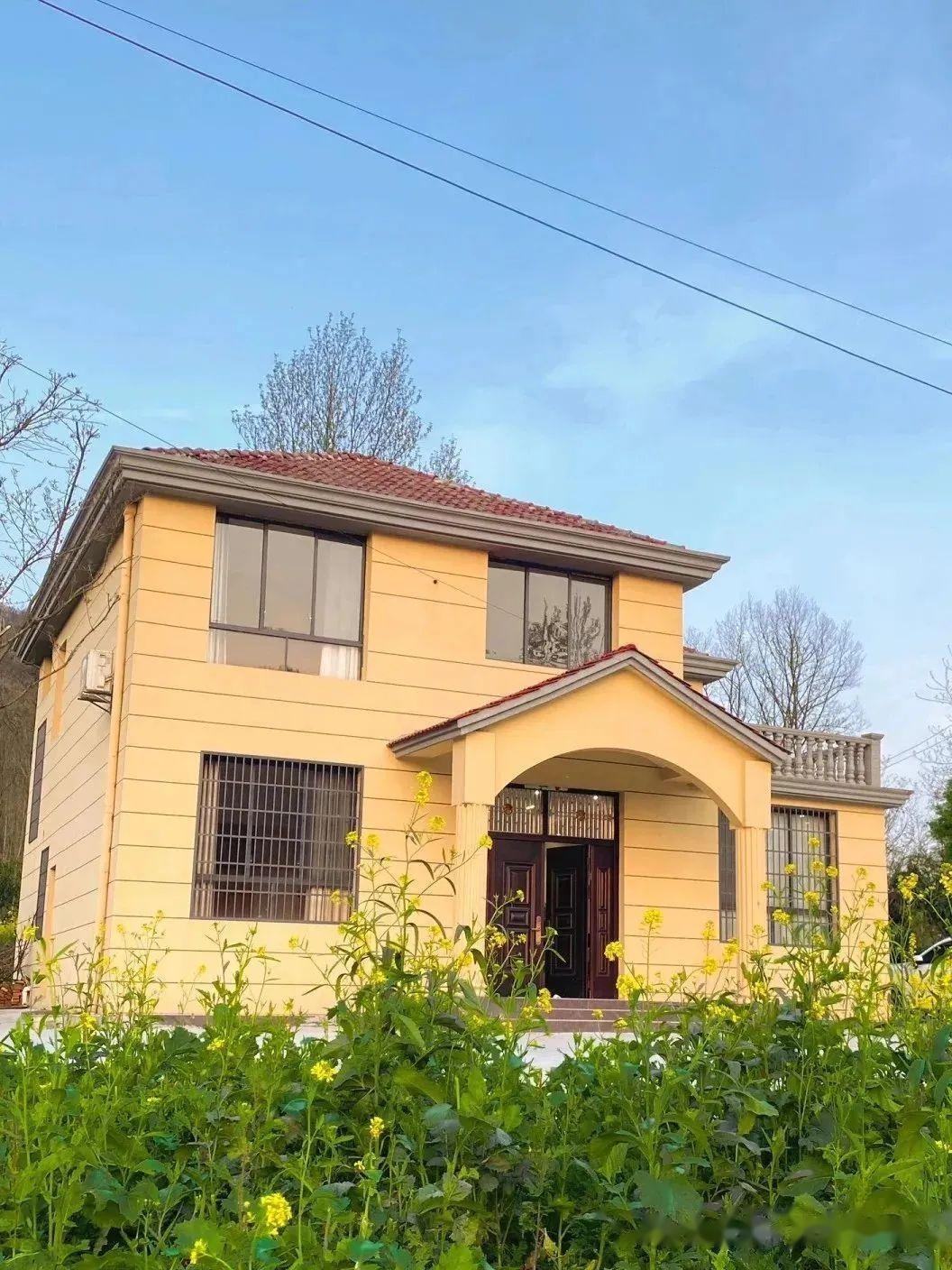 27 tuổi bỏ phố về qu&ecirc; x&acirc;y nh&agrave; 250m&sup2;: B&agrave;i to&aacute;n t&agrave;i ch&iacute;nh khiến nhiều người bất ngờ - sống &ldquo;rộng r&atilde;i&rdquo; với chi ph&iacute; thấp hơn căn hộ th&agrave;nh phố- Ảnh 1.