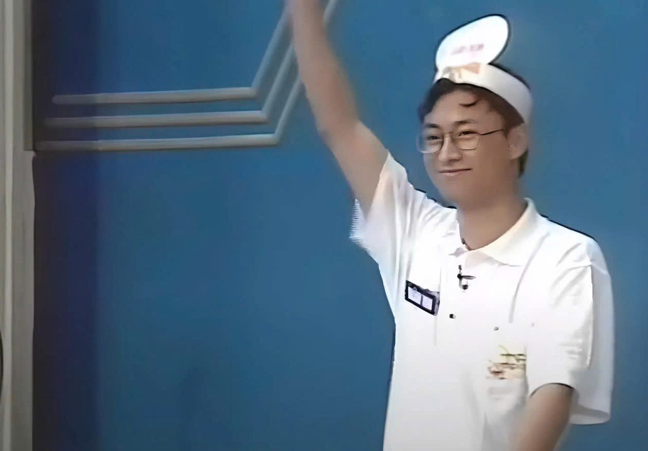 Trong lịch sử hơn 25 năm của Olympia chỉ c&oacute; 2 th&iacute; sinh l&agrave;m được điều n&agrave;y- Ảnh 1.