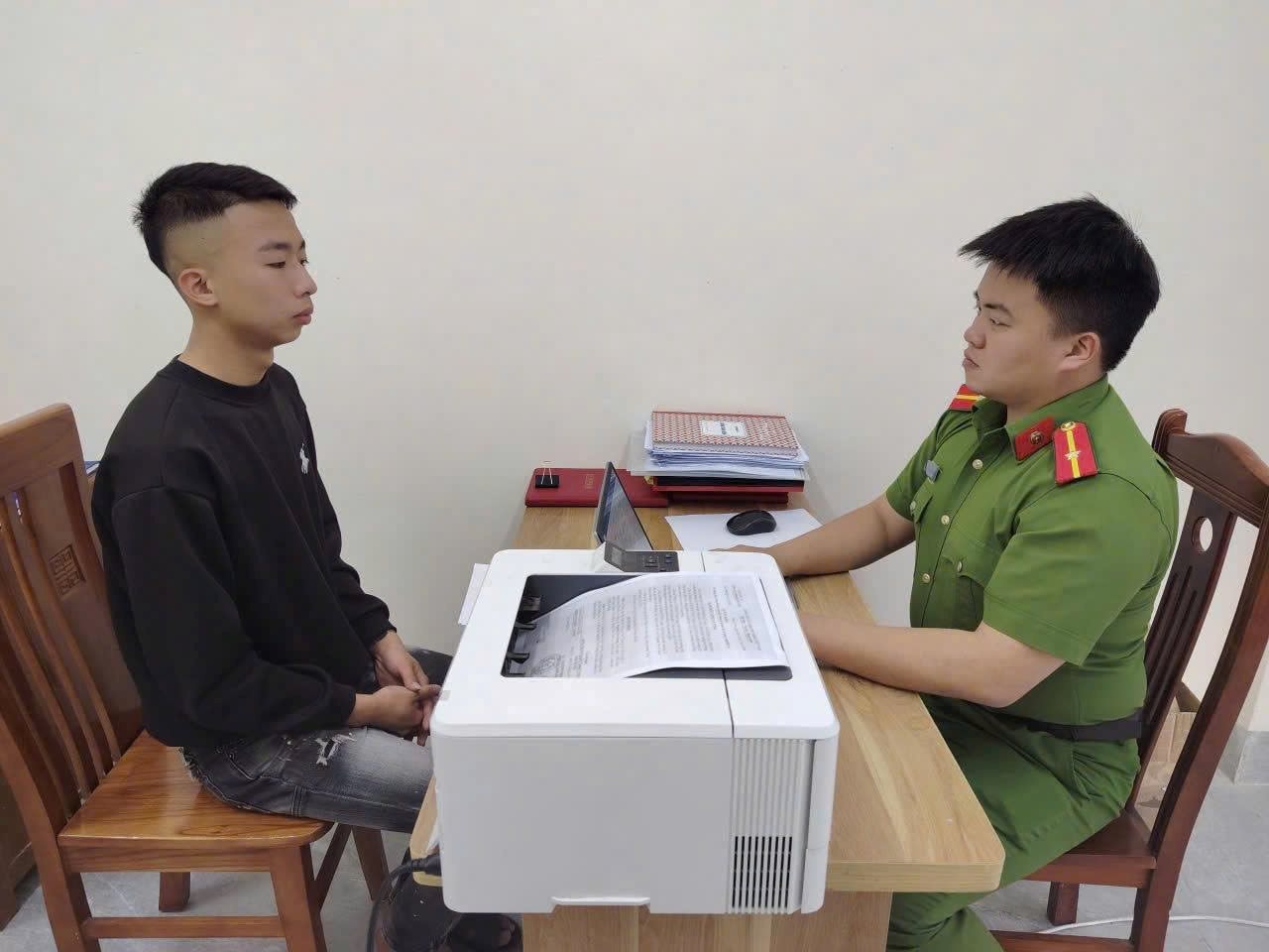 Ph&aacute;t hiện 93 lần giao dịch với tổng số tiền hơn 45 triệu đồng, C&ocirc;ng an khởi tố thanh ni&ecirc;n SN 2007- Ảnh 1.