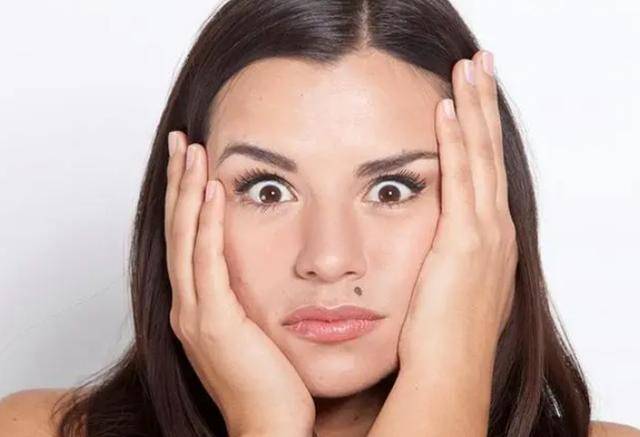 4 đặc điểm tr&ecirc;n khu&ocirc;n mặt c&oacute; thể l&agrave; dấu hiệu bệnh tật hoặc ung thư - đừng nghĩ đ&oacute; l&agrave; "ph&uacute;c tướng"- Ảnh 3.