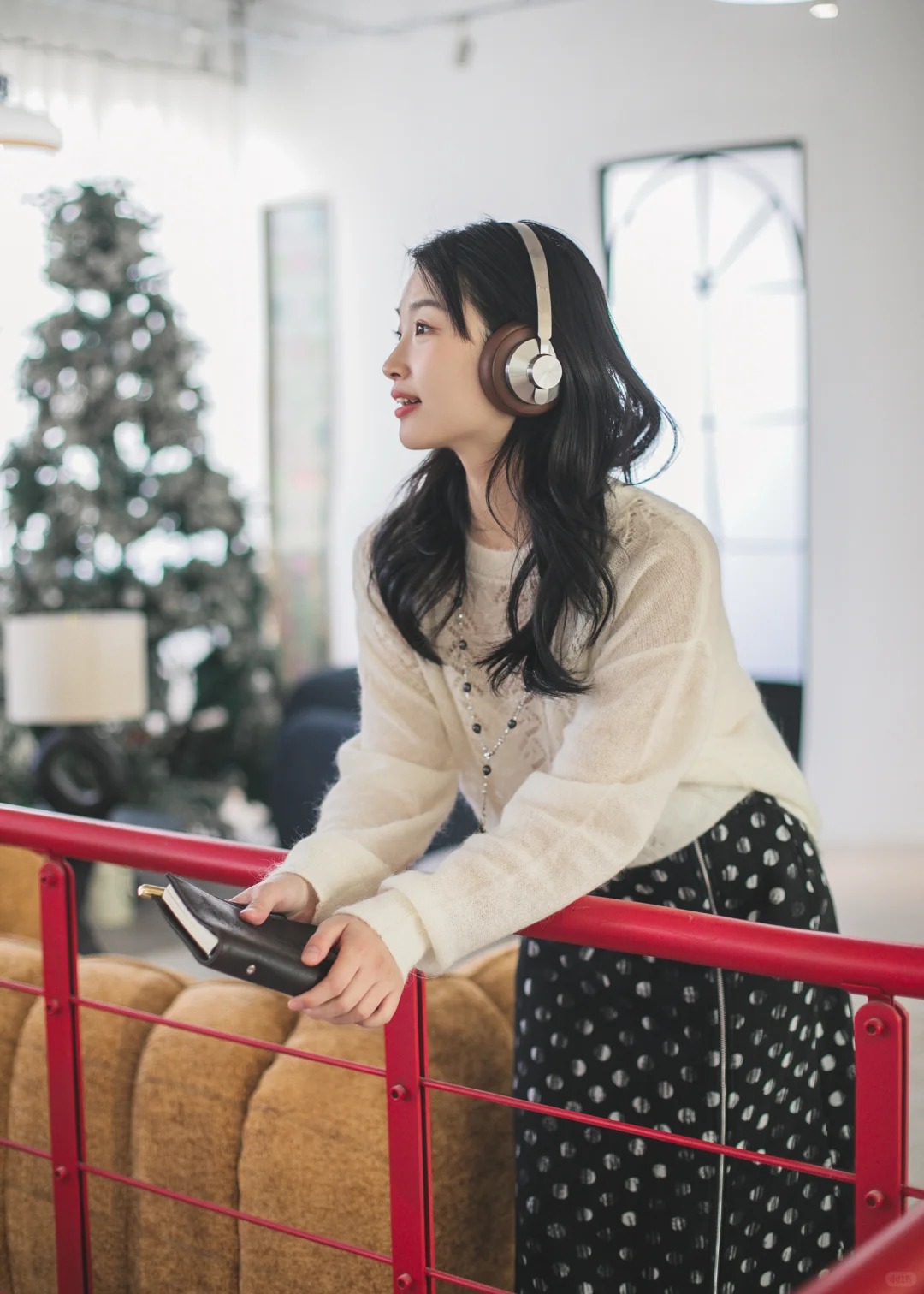 Tuần mới (23/3 - 29/3) mặc g&igrave; để "thu h&uacute;t" vượng kh&iacute;: 12 con gi&aacute;p cứ chọn đ&uacute;ng m&agrave;u n&agrave;y l&agrave; c&ocirc;ng việc tr&ocirc;i chảy, v&iacute; tiền rủng rỉnh- Ảnh 6.