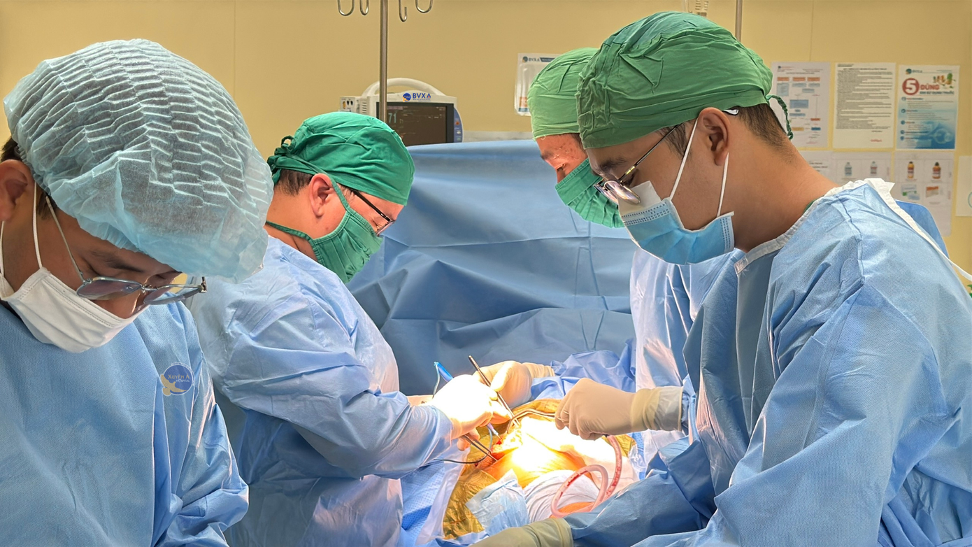 Hoại tử chỏm xương đ&ugrave;i tấn c&ocirc;ng người trẻ, cảnh b&aacute;o nguy cơ t&agrave;n phế- Ảnh 1.