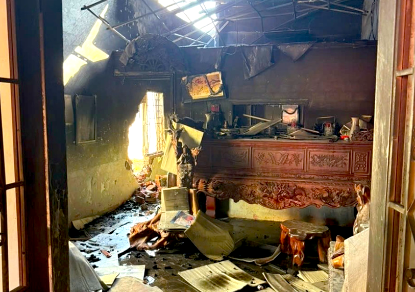 Ch&aacute;y nh&agrave; ở Gia Lai, hai b&eacute; g&aacute;i tử vong- Ảnh 3.