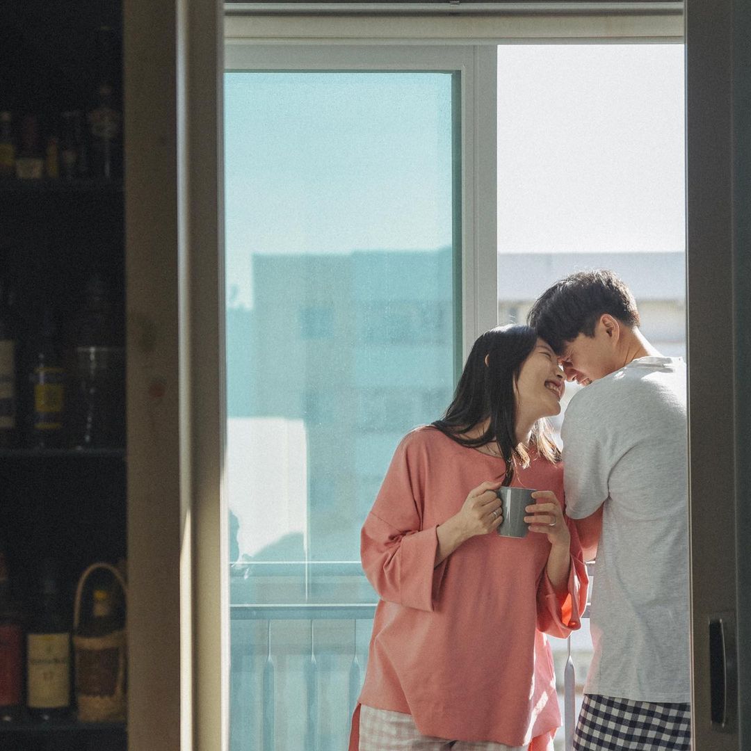 Cải tạo ban c&ocirc;ng 8m2 qu&aacute; vi diệu, c&aacute;i kết khiến h&agrave;ng x&oacute;m cũng muốn "bắt chước"- Ảnh 1.